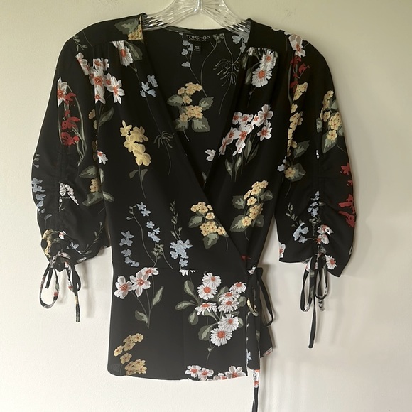 Topshop wrap blouse in black floral with detail sleeves. Size 2 EUC - Picture 1 of 6